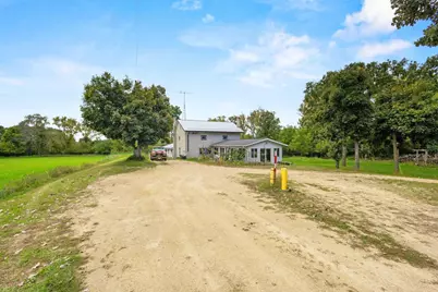 N9529 Monthey Rd, Portage, WI 53901 - Photo 5