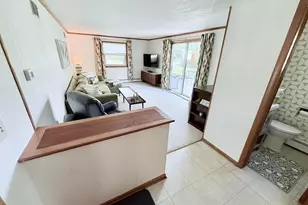 409 Winnebago Dr, Janesville, WI 53545 - Photo 11