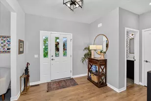 9914 Autumn Breeze Rd, Middleton, WI 53562 - Photo 5