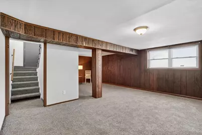 2043 Linway Drive, Beloit, WI 53511 - Photo 37