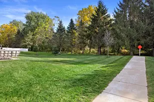 9329 Tawny Acorn Dr, Verona, WI 53593 - Photo 31