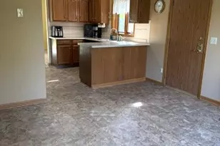7319 Meadow Valley Rd, Middleton, WI 53562 - Photo 5
