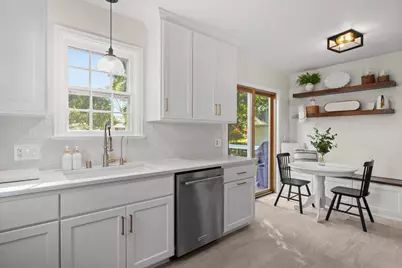 821 N Fair Oaks Avenue, Madison, WI 53714 - Photo 11