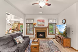 541 Hill St, Baraboo, WI 53913 - Photo 5