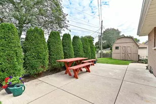 N89W15378 Cleveland Ave, Menomonee Falls, WI 53051 - Photo 37