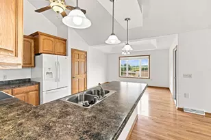 118 Summit Ct, Columbus, WI 53925 - Photo 17