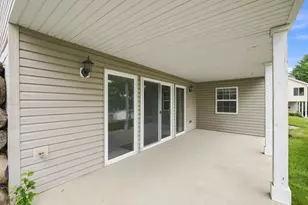 118 Summit Ct, Columbus, WI 53925 - Photo 9