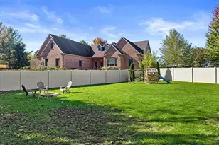 6317 Saturn Dr, Madison, WI 53718 - Photo 33
