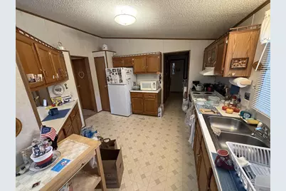 603 Topaz Trail, Lannon, WI 53046 - Photo 5