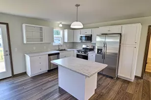 2033 Handel St, Black Earth, WI 53515 - Photo 7