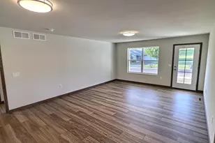 2033 Handel St, Black Earth, WI 53515 - Photo 5