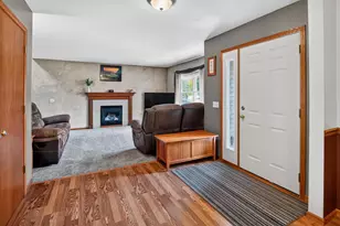 311 Springview Dr, Marshall, WI 53559 - Photo 7