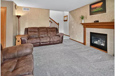 311 Springview Drive, Marshall, WI 53559 - Photo 9