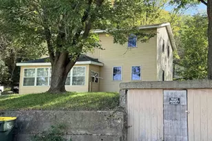 587 N Walnut St, Richland Center, WI 53581 - Photo 5