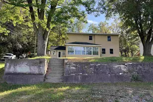 587 N Walnut St, Richland Center, WI 53581 - Photo 3
