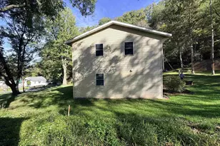 587 N Walnut St, Richland Center, WI 53581 - Photo 15