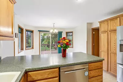 563 Clemens Court, Portage, WI 53901 - Photo 11