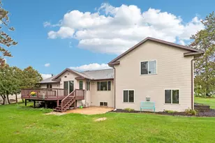 563 Clemens Ct, Portage, WI 53901 - Photo 49