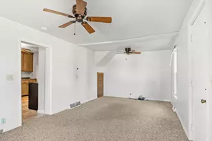 225 Hillside Ave, Stoughton, WI 53589 - Photo 7