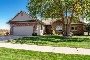 1616 Honeysuckle Ln, Janesville, WI 53546 - Photo 1