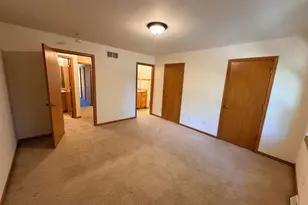 5417 Day Tripper Dr, Madison, WI 53718 - Photo 9