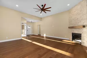 4074 Hanover Dr, DeForest, WI 53532 - Photo 11