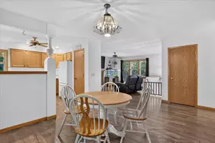 1222 E Lakeside Dr, Edgerton, WI 53534 - Photo 17