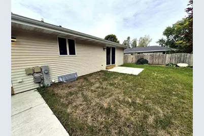 1212 N Wuthering Hills Drive, Janesville, WI 53546 - Photo 21