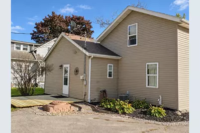 326 Seward Street, Ripon, WI 54971 - Photo 3