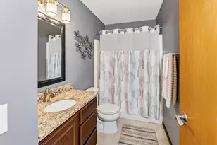 1828 Buckingham Rd, Stoughton, WI 53589 - Photo 17