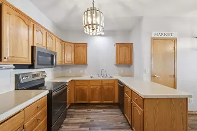 704 Riverview Court, Jefferson, WI 53549 - Photo 11