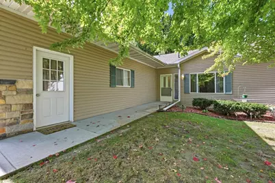 704 Riverview Court, Jefferson, WI 53549 - Photo 3