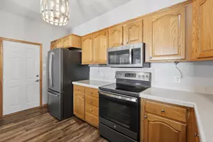 704 Riverview Ct, Jefferson, WI 53549 - Photo 13