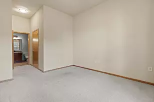 8201 Mayo Dr, Madison, WI 53719 - Photo 15
