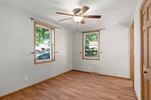 520 S 27th St, Sheboygan, WI 53081 - Photo 9