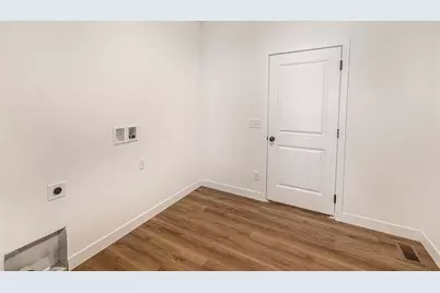 2544 Elmwood Drive, Beloit, WI 53511 - Photo 11