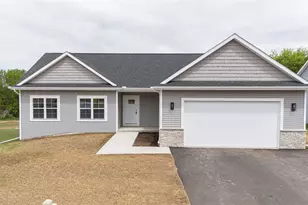 2544 Elmwood Dr, Beloit, WI 53511 - Photo 1
