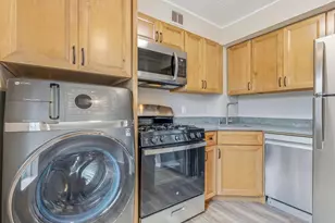 24 Sherman Terrace, Madison, WI 53704 - Photo 15