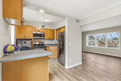 24 Sherman Terrace #6, Madison, WI 53704 - Photo 9