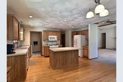 3511 Candlewood Drive, Janesville, WI 53546 - Photo 11