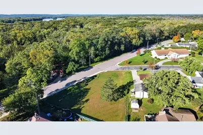 302 Bluffview Court, Portage, WI 53901 - Photo 13