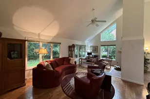 30 Shadowwood Ct, Janesville, WI 53548 - Photo 9