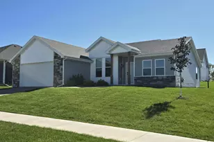 305 Cherry St, Edgerton, WI 53534 - Photo 1