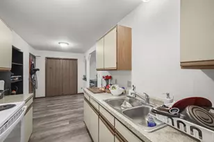 1049 &amp 1057 McKenna Blvd, Madison, WI 53719 - Photo 7