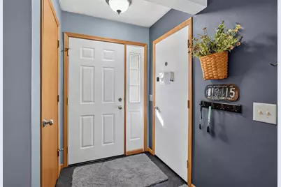 1019 Fountain Drive, Sun Prairie, WI 53590 - Photo 5