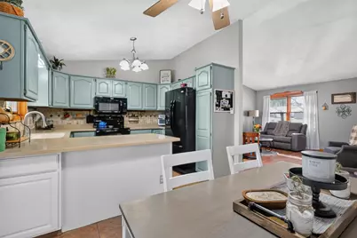 1019 Fountain Drive, Sun Prairie, WI 53590 - Photo 11