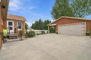 106 Center St, Fox Lake, WI 53933 - Photo 5