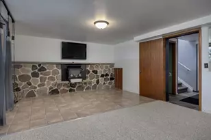 908 Roby Rd, Stoughton, WI 53589 - Photo 25