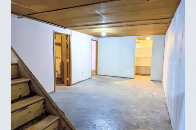404 E Broadway Street, Prairie Du Chien, WI 53821 - Photo 27
