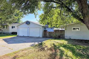 404 E Broadway St, Prairie Du Chien, WI 53821 - Photo 33